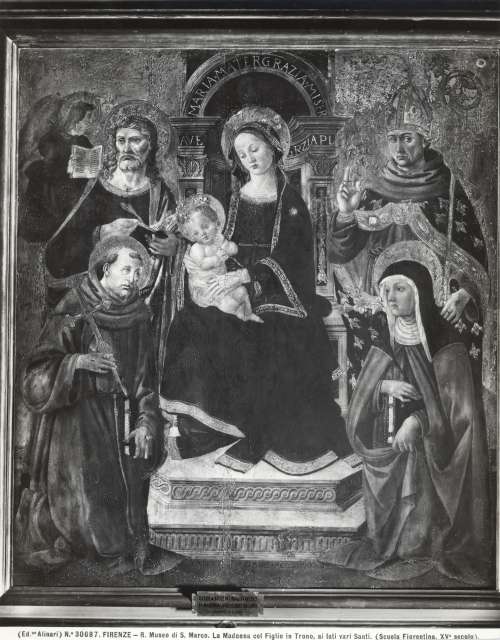 Alinari, Fratelli — Firenze - R. Museo di S. Marco. La Madonna col Figlio in Trono, ai lati vari Santi (Scuola Fiorentina, XV° secolo) — insieme